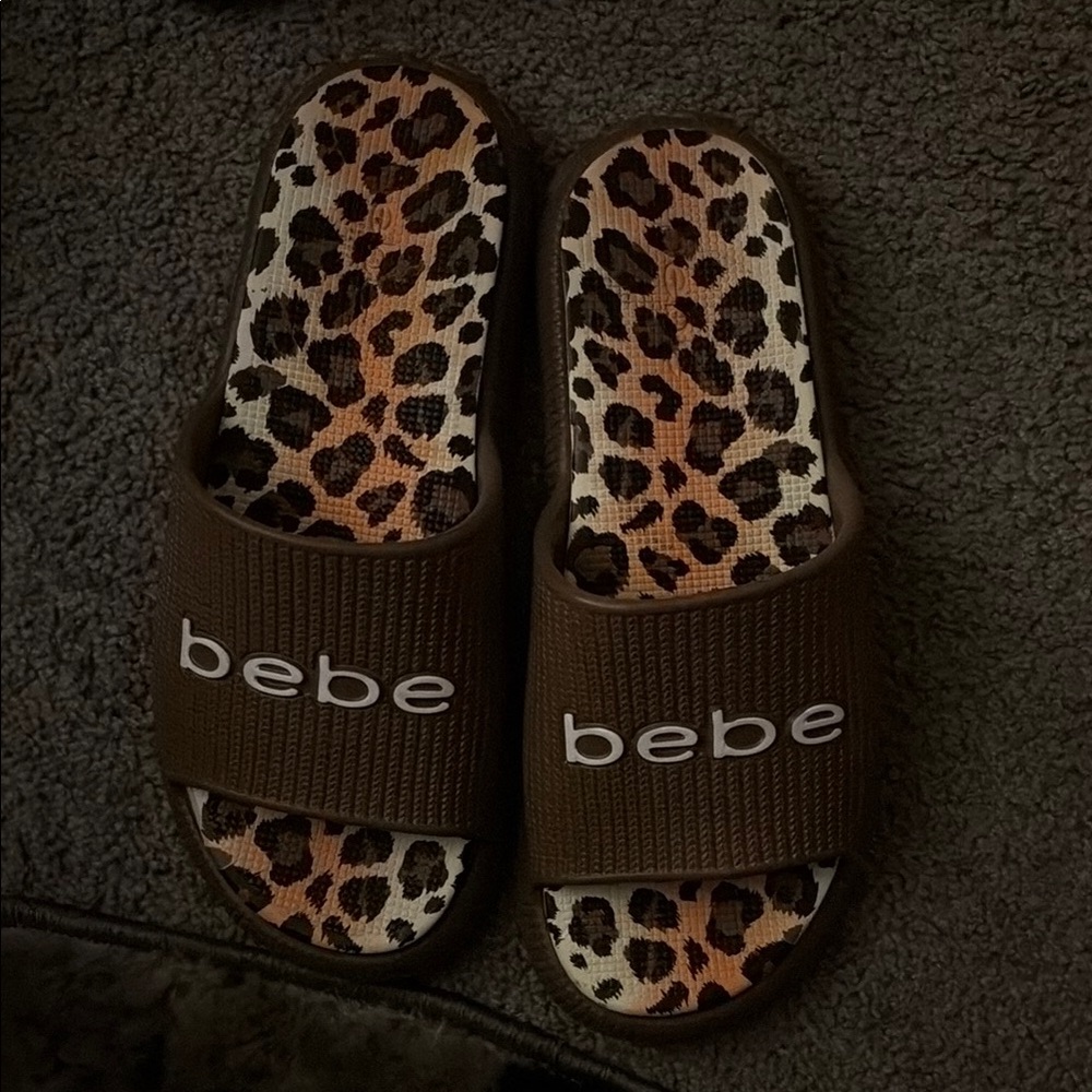 Bebe Leopard Print Brown Slides